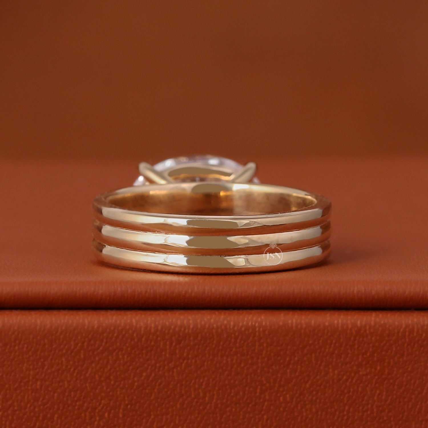 East West Oval Cut Lab-Grown Diamond Engagement Ring 14k Solid Gold Triple Band IGI Certified
