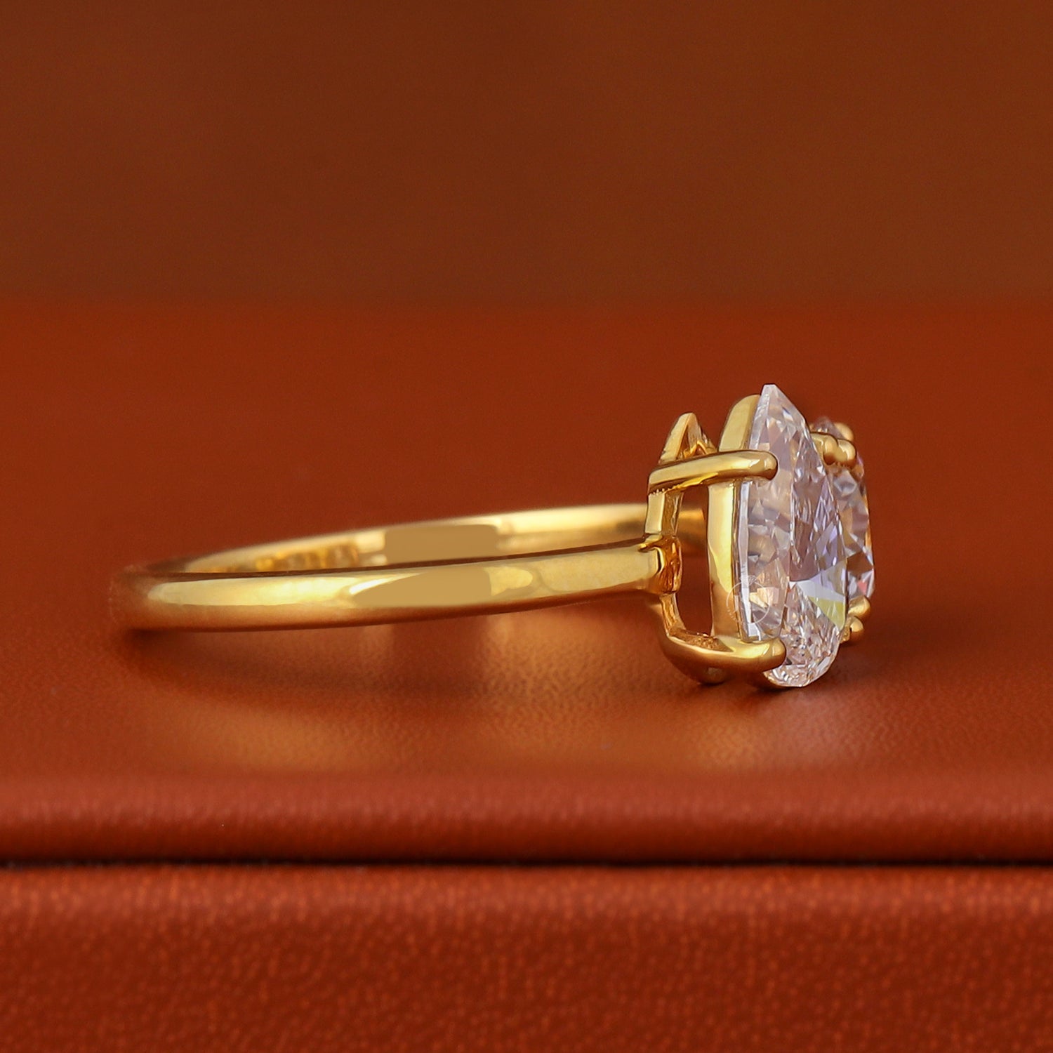 Toi Et Moi Lab Grown Diamond Engagement Ring – Pear & Round Brilliant Two Stone Anniversary Gift IGI Certified