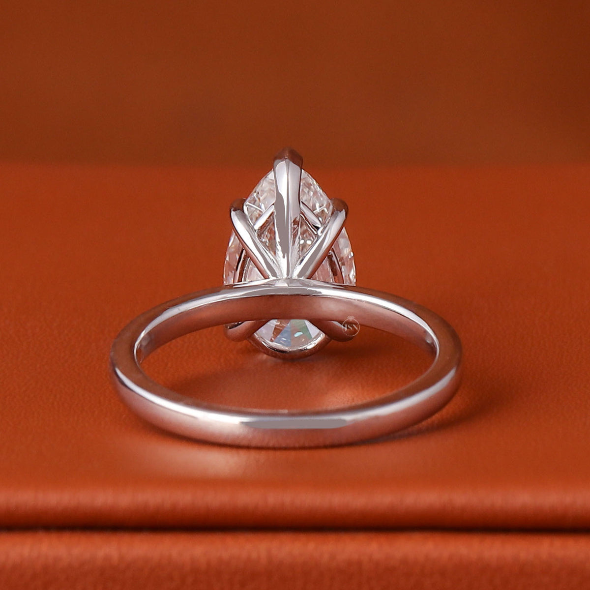 2 CT IGI Certified Pear Cut Lab Grown Diamond Solitaire Engagement Ring 14k Gold