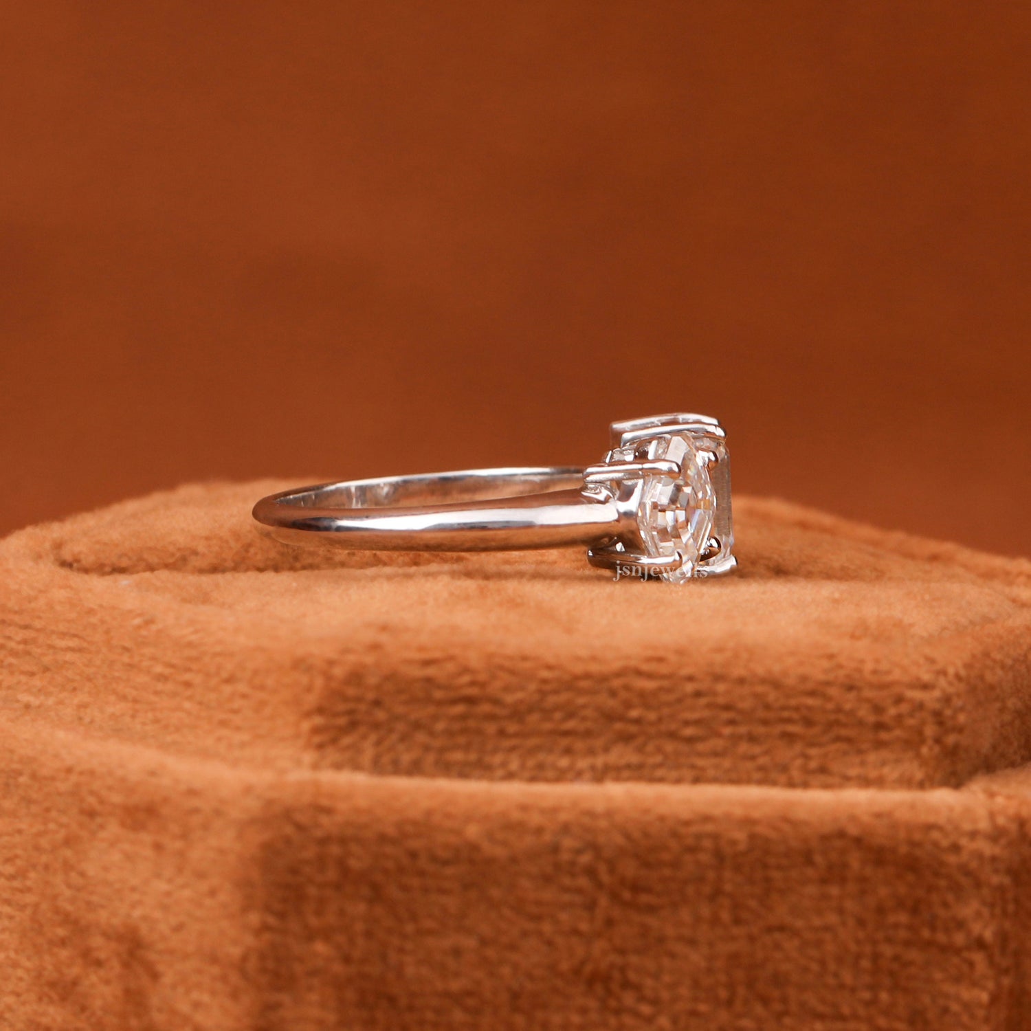 Asscher & Emerald Cut Lab Grown Diamond Toi Tt Moi Engagement Ring