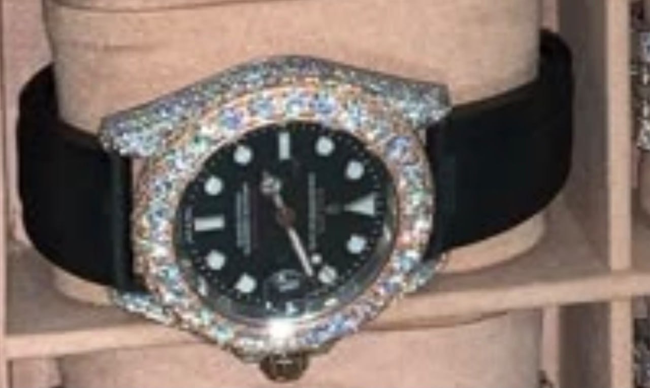 Customized Moissanite Diamond half Iced out  watches black rubber belt